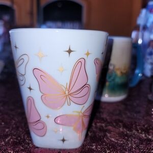 absolutely stunning butterfly